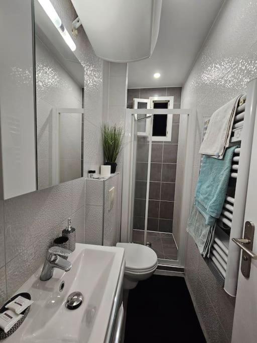 Appartement Proche Metro Paris Пантен Екстериор снимка